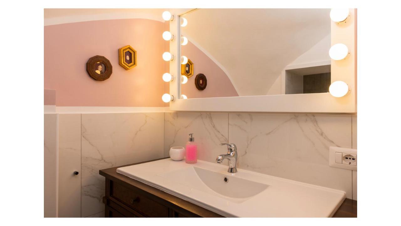 Light Pink - Suite In The Middle Of Everything Torre Annunziata Exteriér fotografie